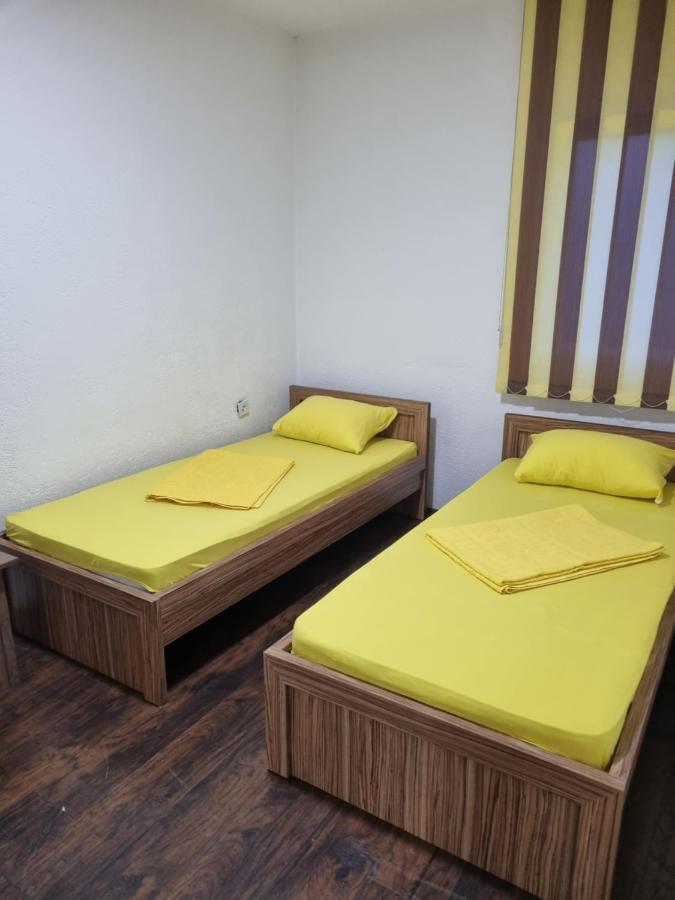 Apartmani Plavi Ягодина Экстерьер фото