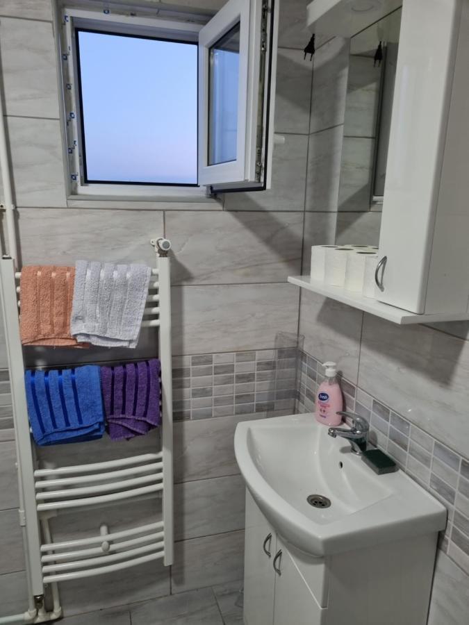 Apartmani Plavi Ягодина Экстерьер фото