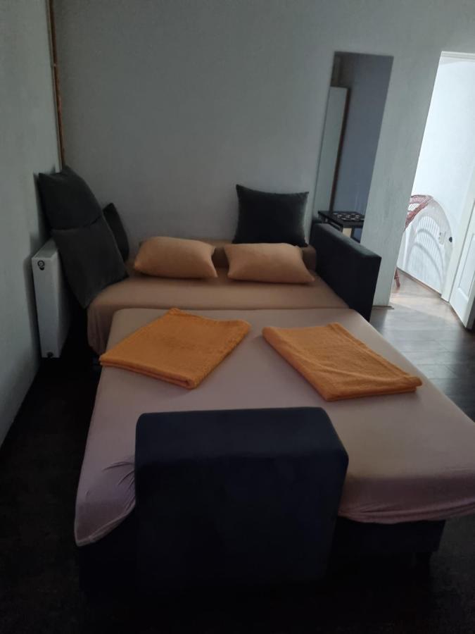 Apartmani Plavi Ягодина Экстерьер фото