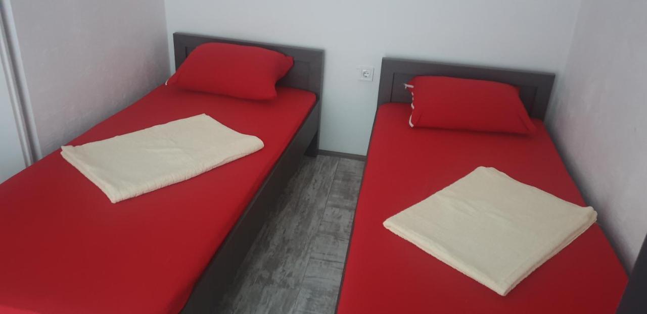 Apartmani Plavi Ягодина Экстерьер фото