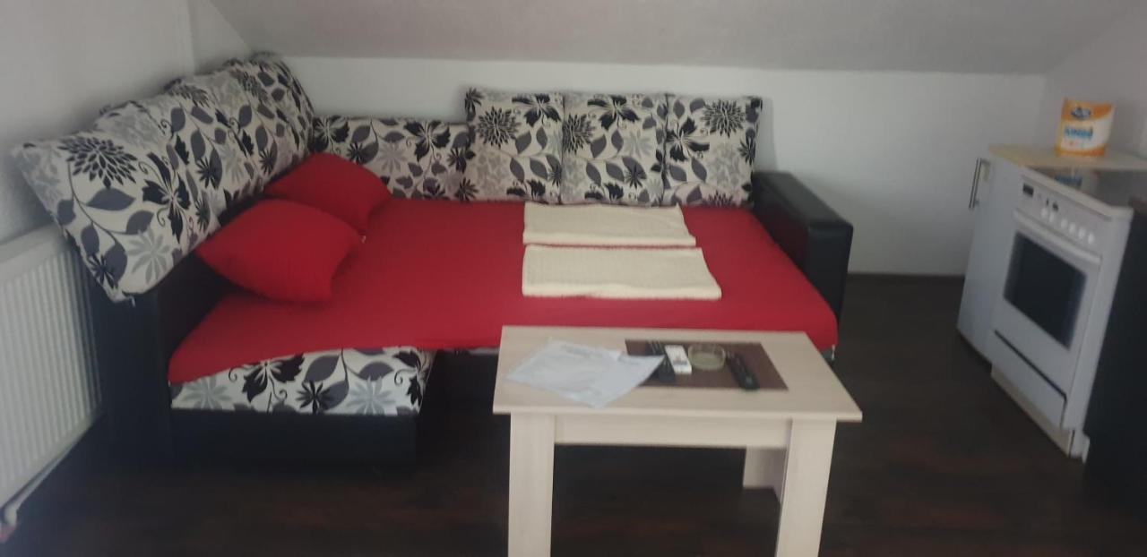 Apartmani Plavi Ягодина Экстерьер фото