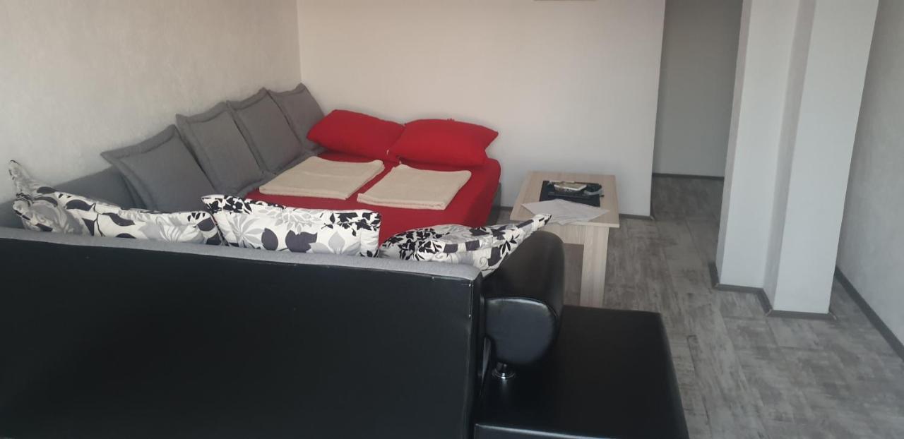 Apartmani Plavi Ягодина Экстерьер фото