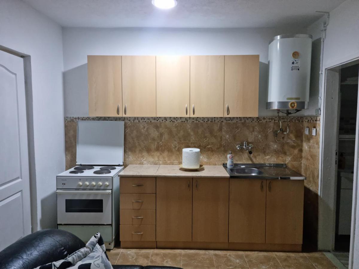Apartmani Plavi Ягодина Экстерьер фото
