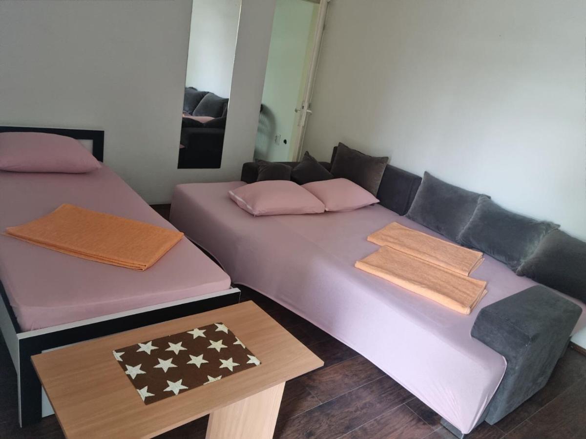 Apartmani Plavi Ягодина Экстерьер фото