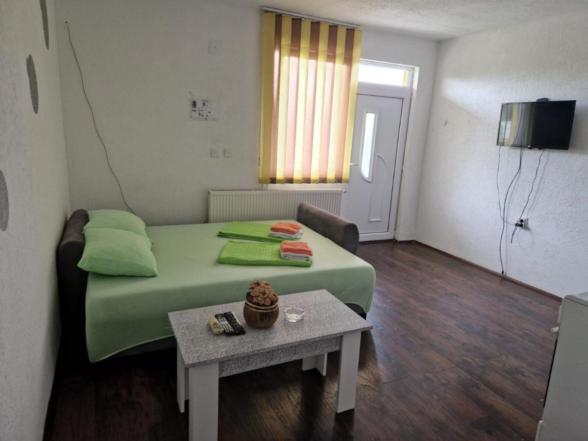 Apartmani Plavi Ягодина Экстерьер фото
